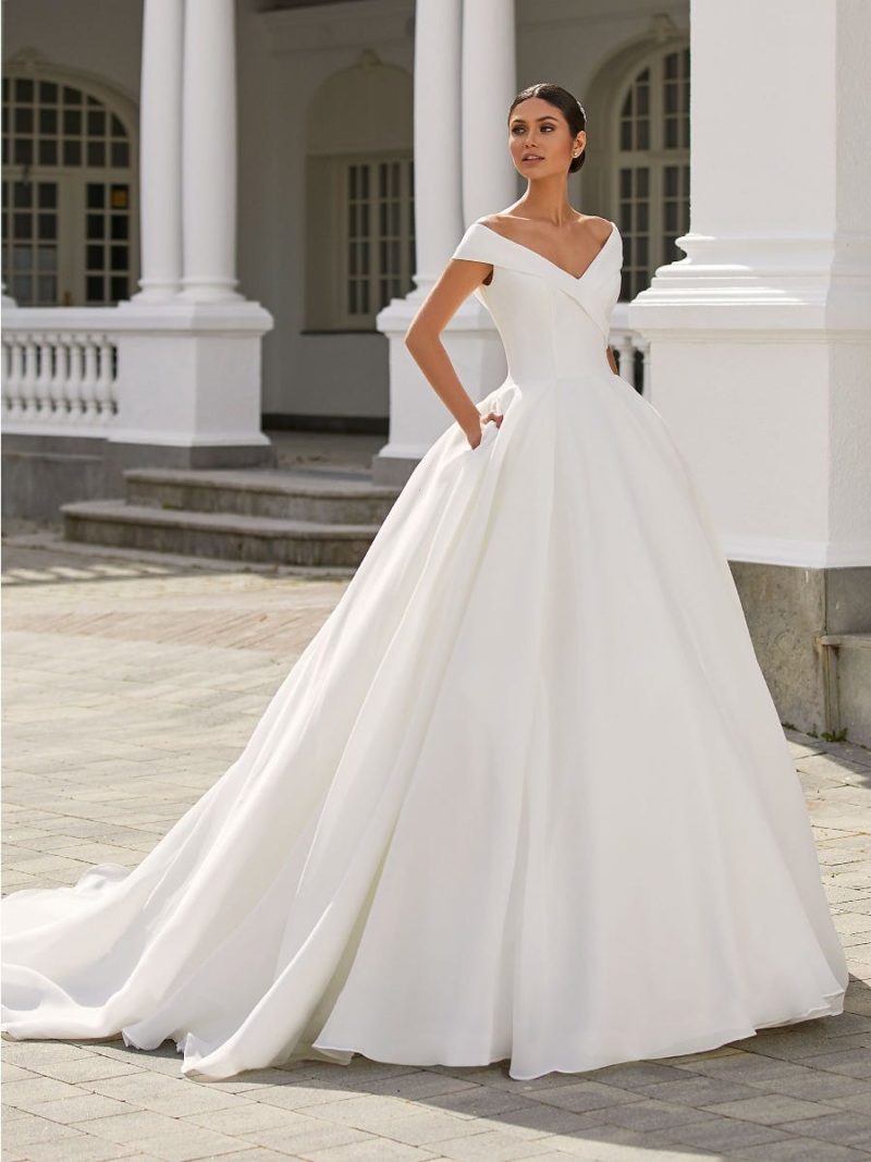 Raffaele Ciuca Pronovias Farrah Wedding Dress