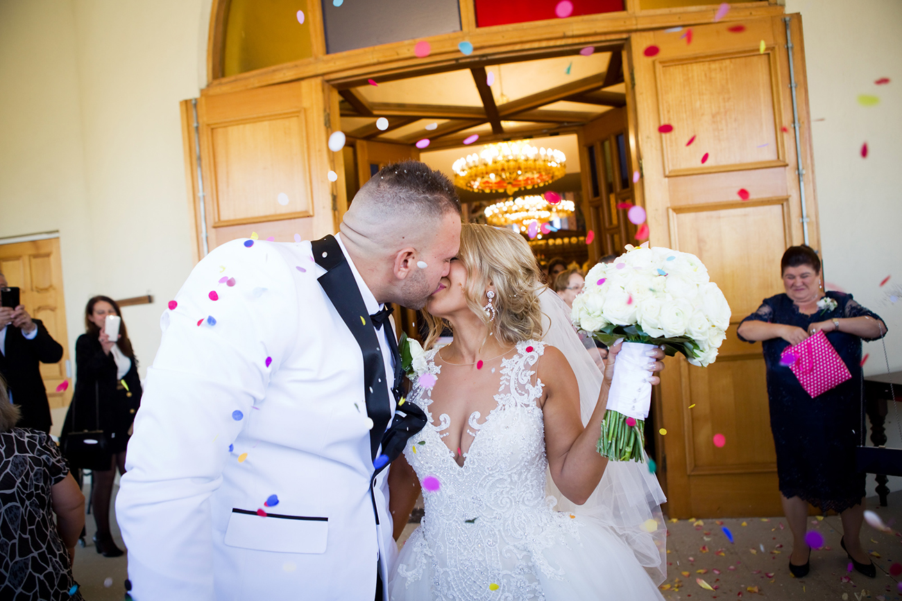 Dimi + Kosta | #RCREALBRIDE | Real bride Wedding Melbourne | Greek Wedding | Melbourne Wedding | DEMETRIOS 707 Wedding Gown | Raffaele Ciuca