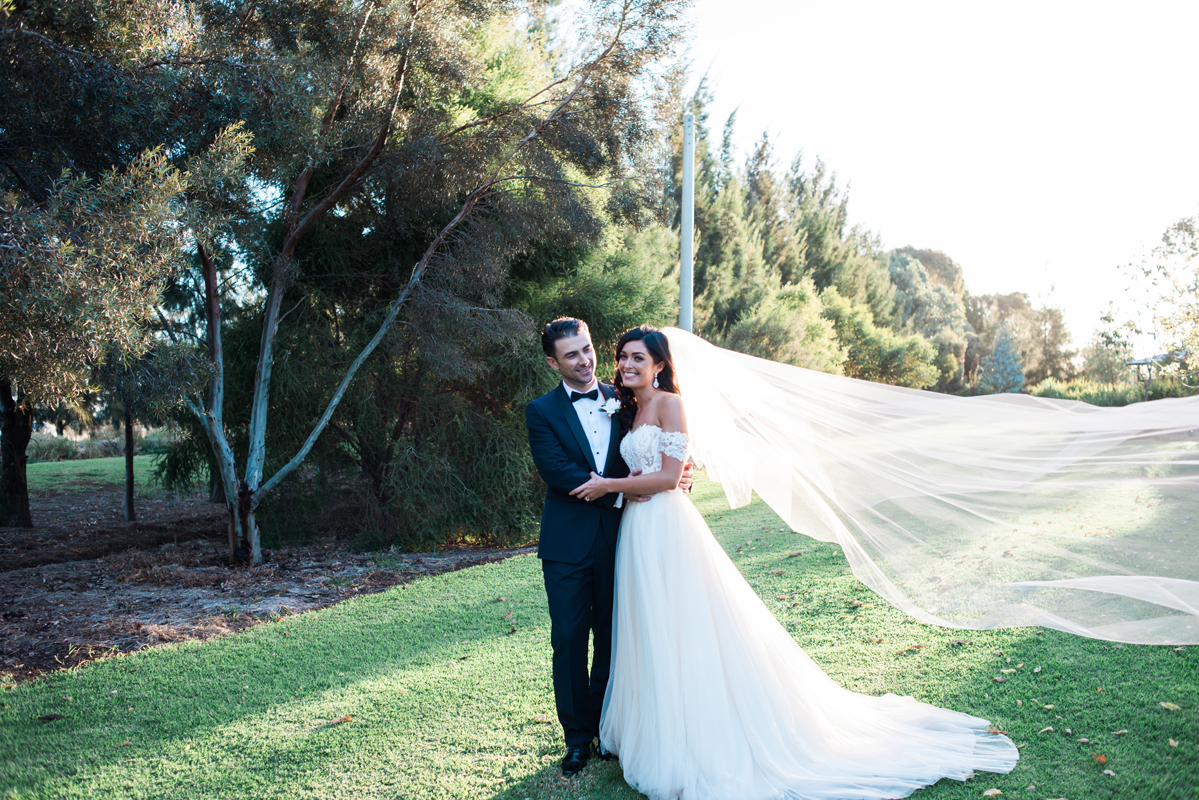 Laura + Daniel | RC Real Bride | Real Bride | Real Wedding | Melbourne Wedding | Raffaele Ciuca | Rebecca Ingram Lavonne Dress with Detachable sleeves | Maggie Sottero