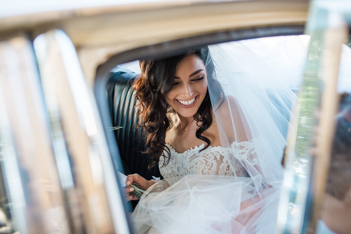 Laura + Daniel | RC Real Bride | Real Bride | Real Wedding | Melbourne Wedding | Raffaele Ciuca | Rebecca Ingram Lavonne Dress with Detachable sleeves | Maggie Sottero