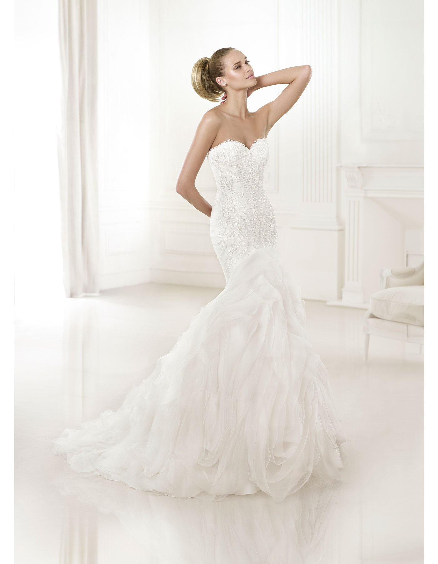 PRONOVIAS BECA