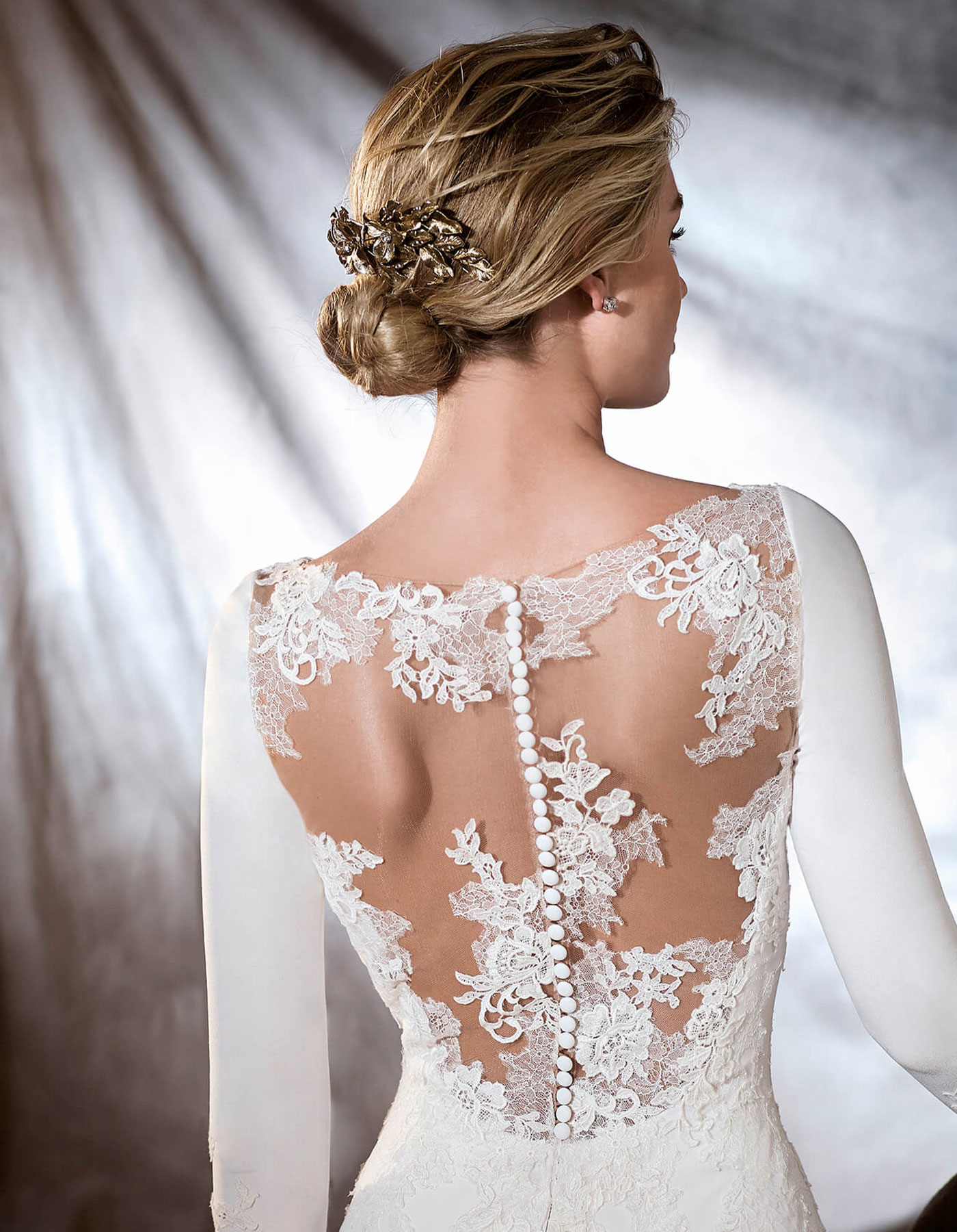 PRONOVIAS ORQUIDEA lace back