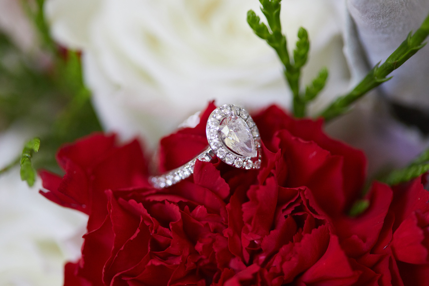 Dani + Brad | RC Real Bride | Nicole Spose in 19127 | Melbourne Wedding Dress Bridal | Real Wedding 