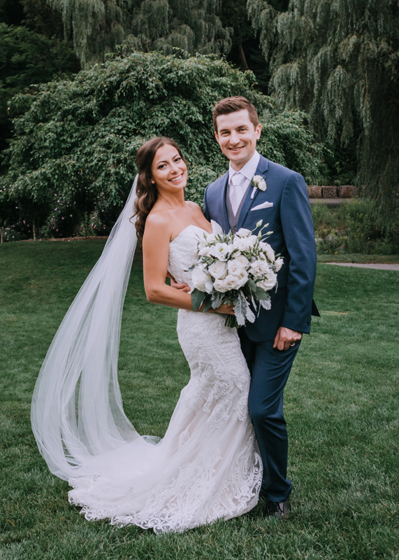 RC Real Bride | ELIZABETH + ADAM | Maggie Sottero Autumn Wedding Gown | Real Wedding | Real Bride | #RCREALBRIDE
