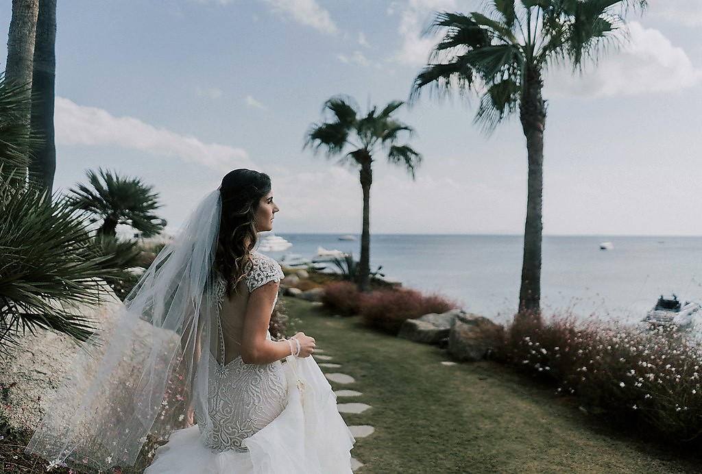 greece destination wedding back of bride photo