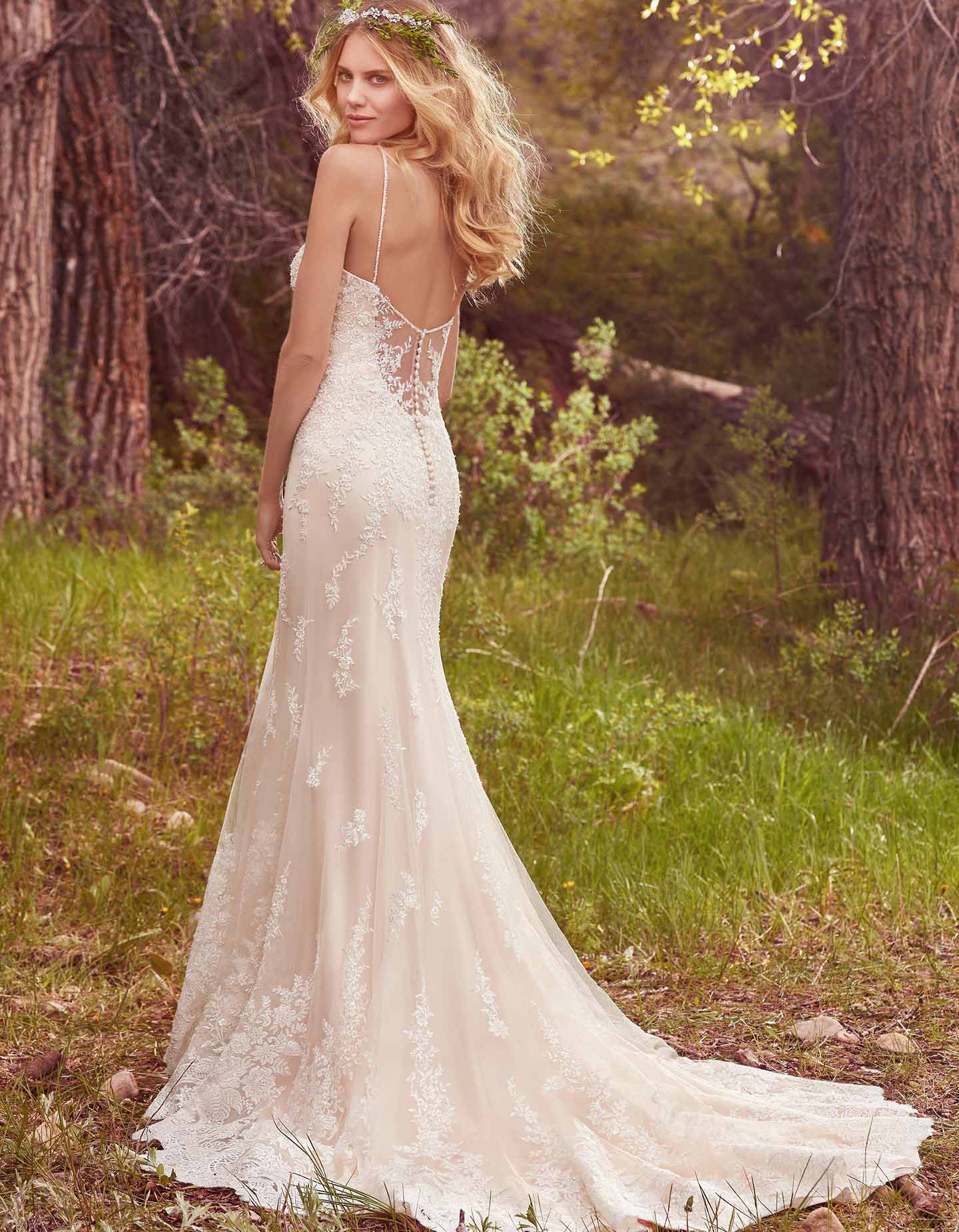 Lace, sweetheart wedding dress. Maggie Sottero, Nola