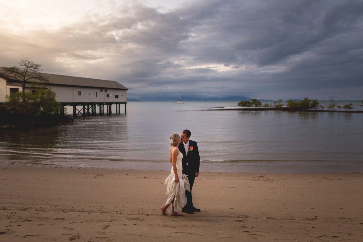 raffaele-ciuca_real-bride_rosy_pronovias-wedding-dress_port-douglas-wedding_9