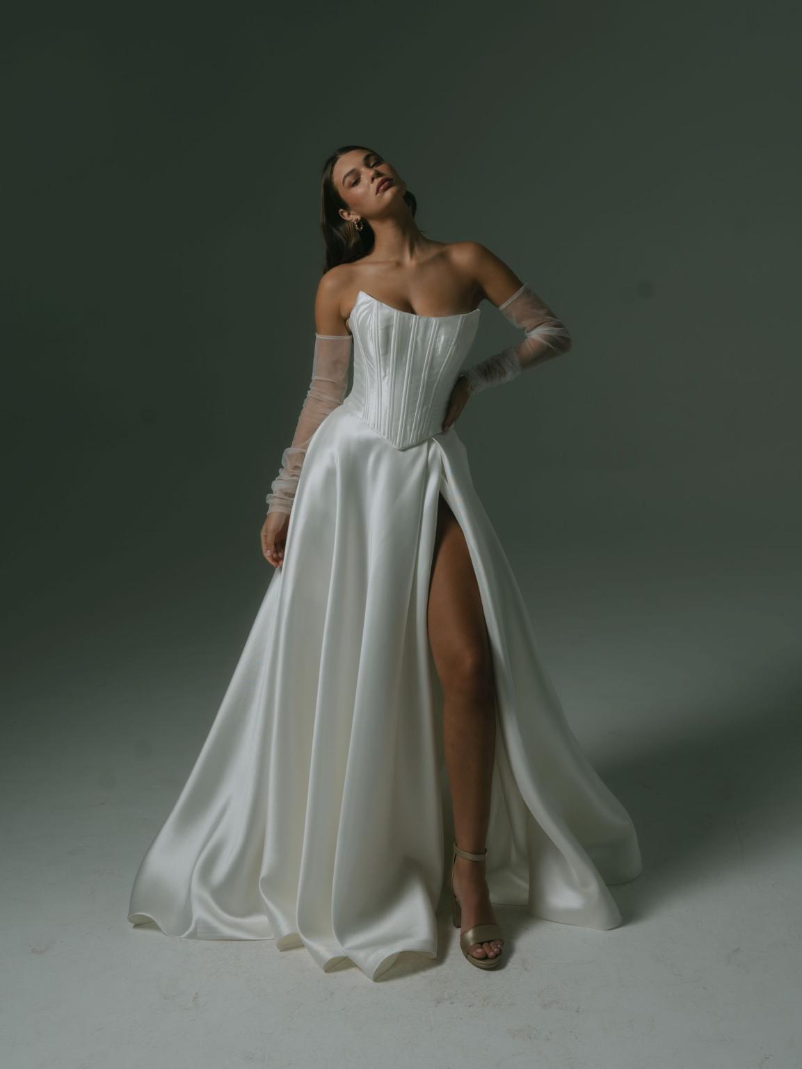 Bernini Corset + Vela Skirt